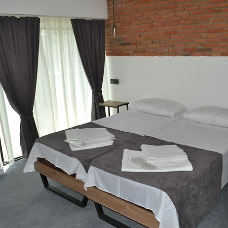 Hotel Baratashvili 12 Tbilisi ภายนอก รูปภาพ