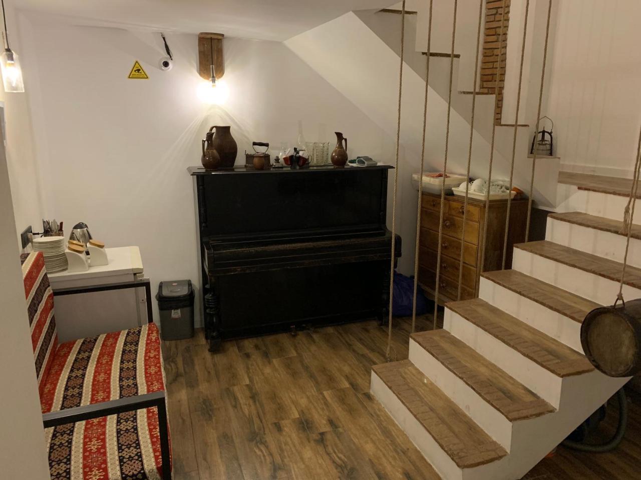 Hotel Baratashvili 12 Tbilisi ภายนอก รูปภาพ