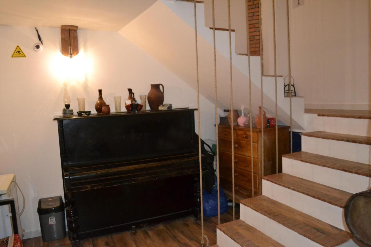 Hotel Baratashvili 12 Tbilisi ภายนอก รูปภาพ