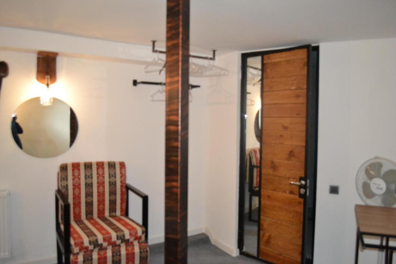 Hotel Baratashvili 12 Tbilisi ภายนอก รูปภาพ